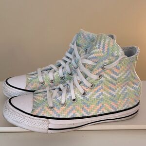 Converse CTAS Women’s Size 6 High Top Lace Up Woven Pattern Sneakers